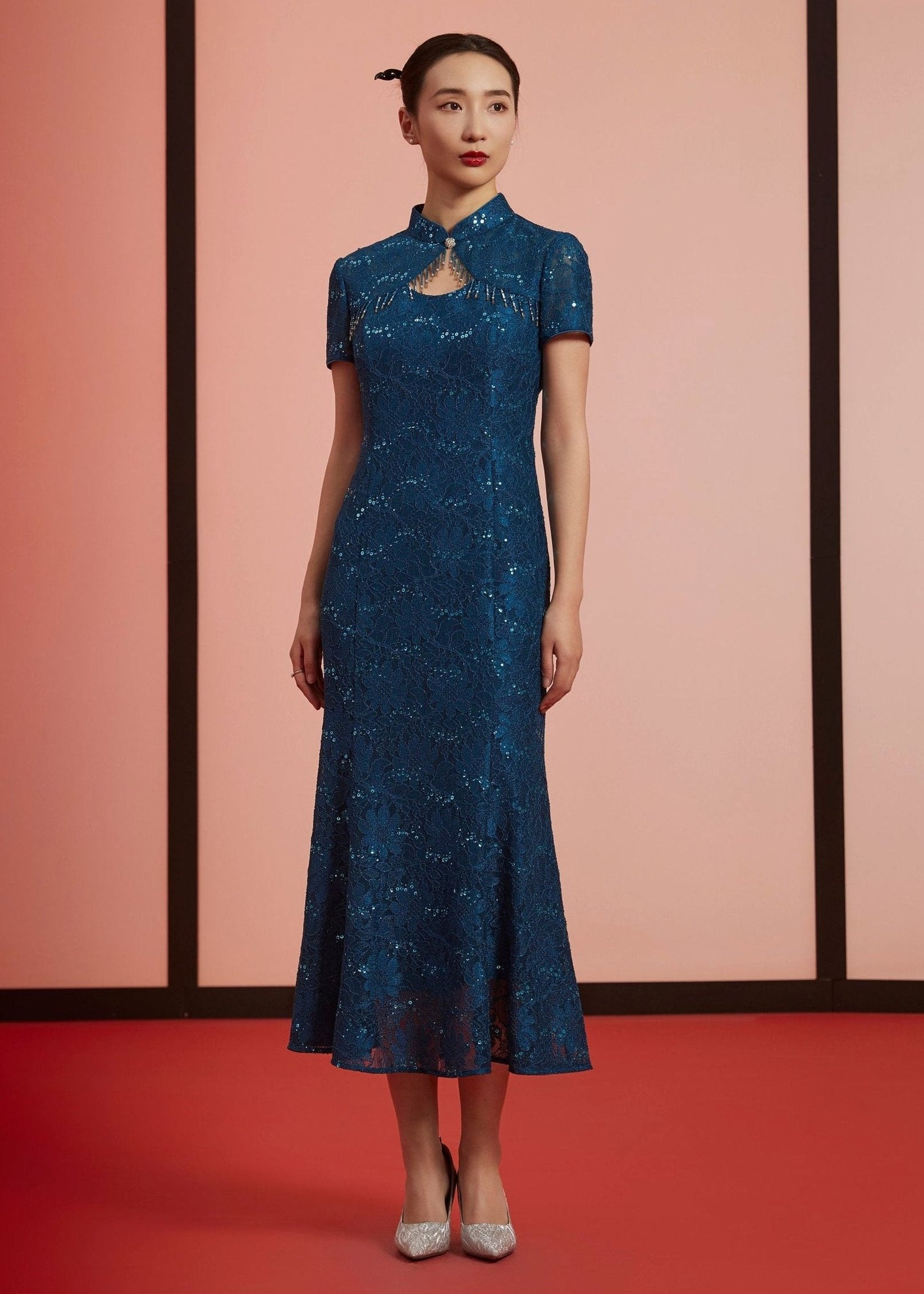 Elegance in Ocean Blue: Lace
