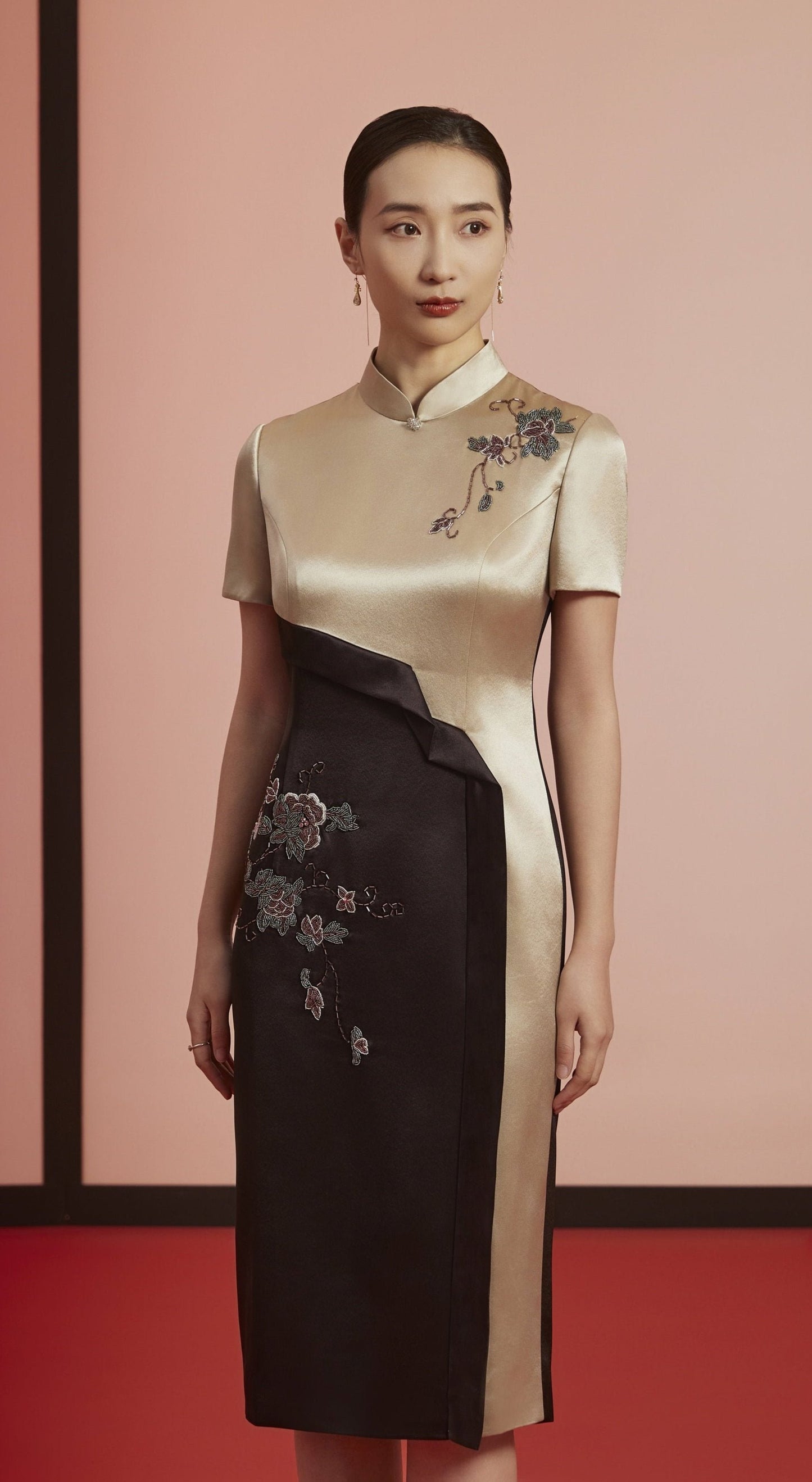 Elegant Contrast: Modern Qipao with Floral Accents-Cream and Black