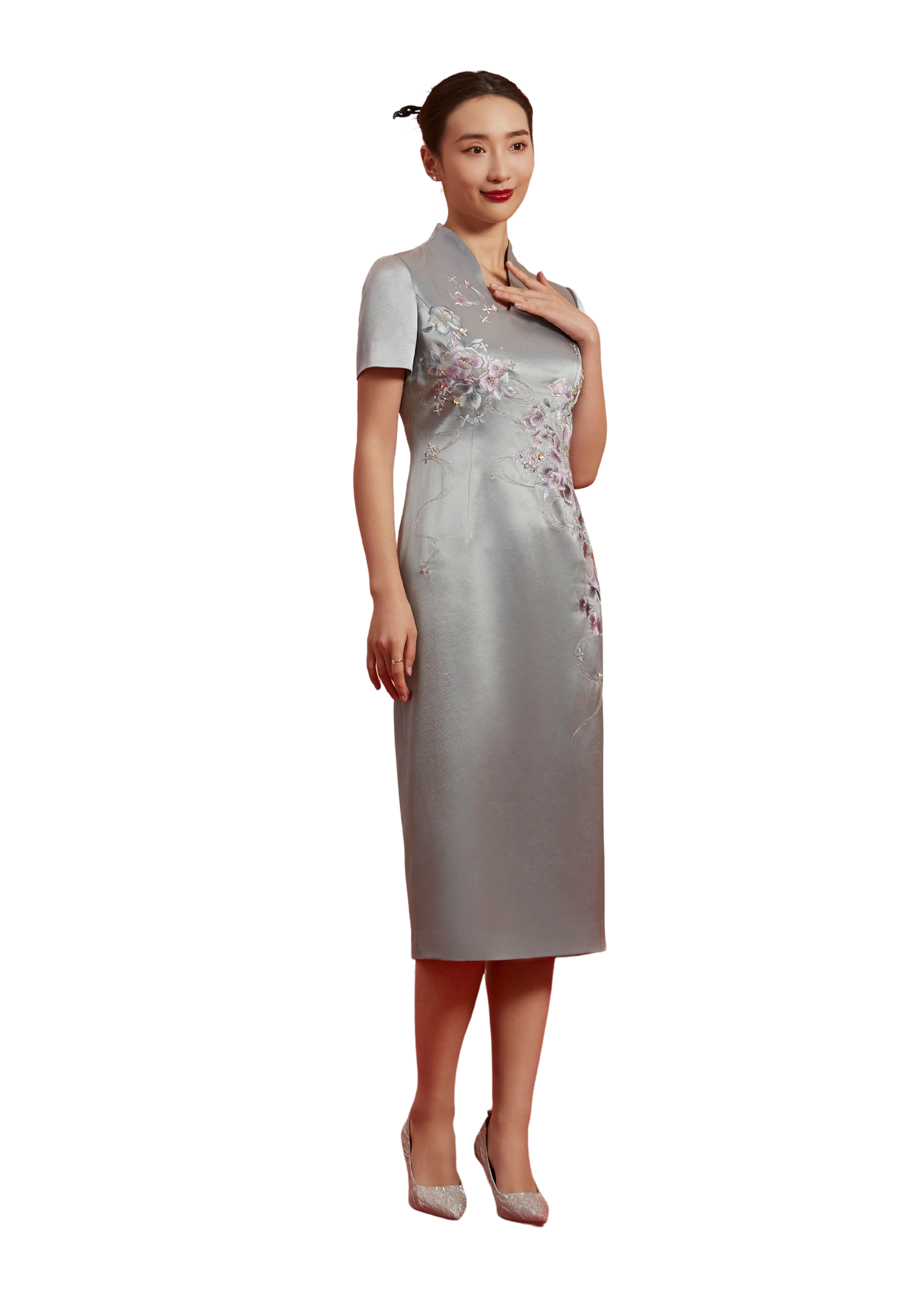 Ethereal Elegance: Silk Floral Qipao-Silcer Gray