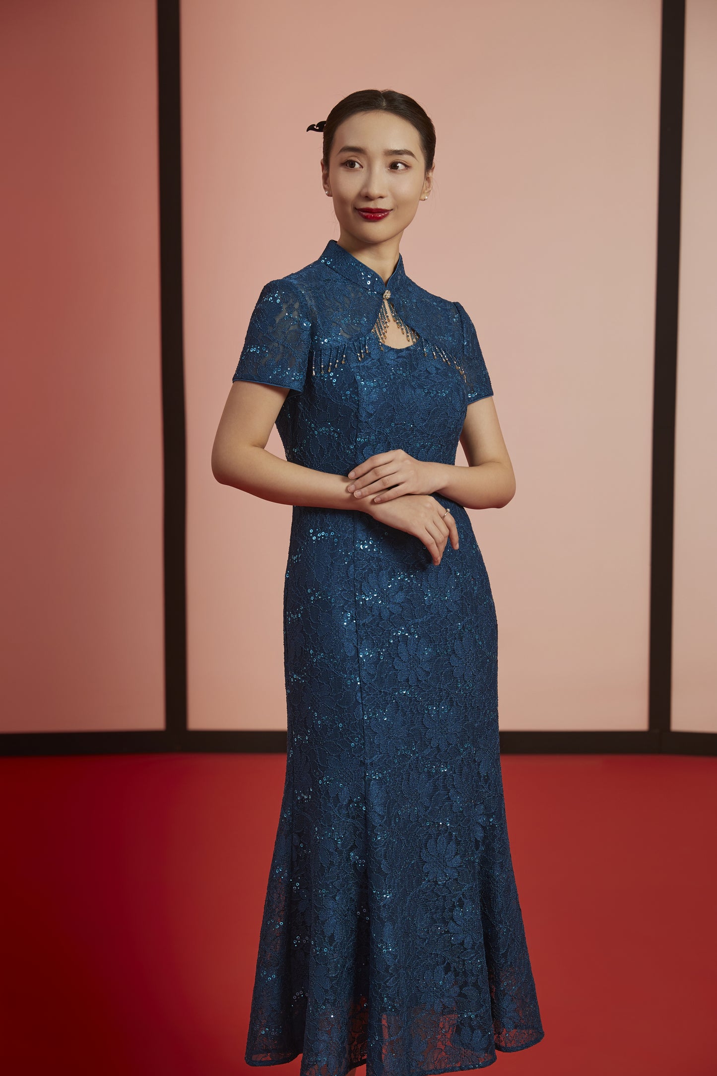 Exquisite Sapphire Lace Qipao