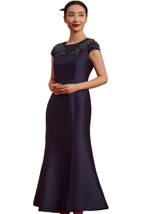 Elegant Midnight Blossoms Qipao