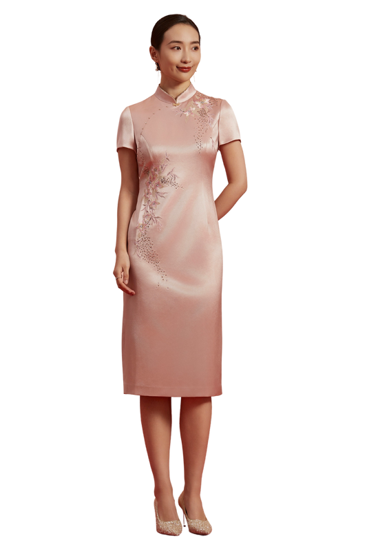 Enchanted Elegance: The Blossom Qipao-Pink