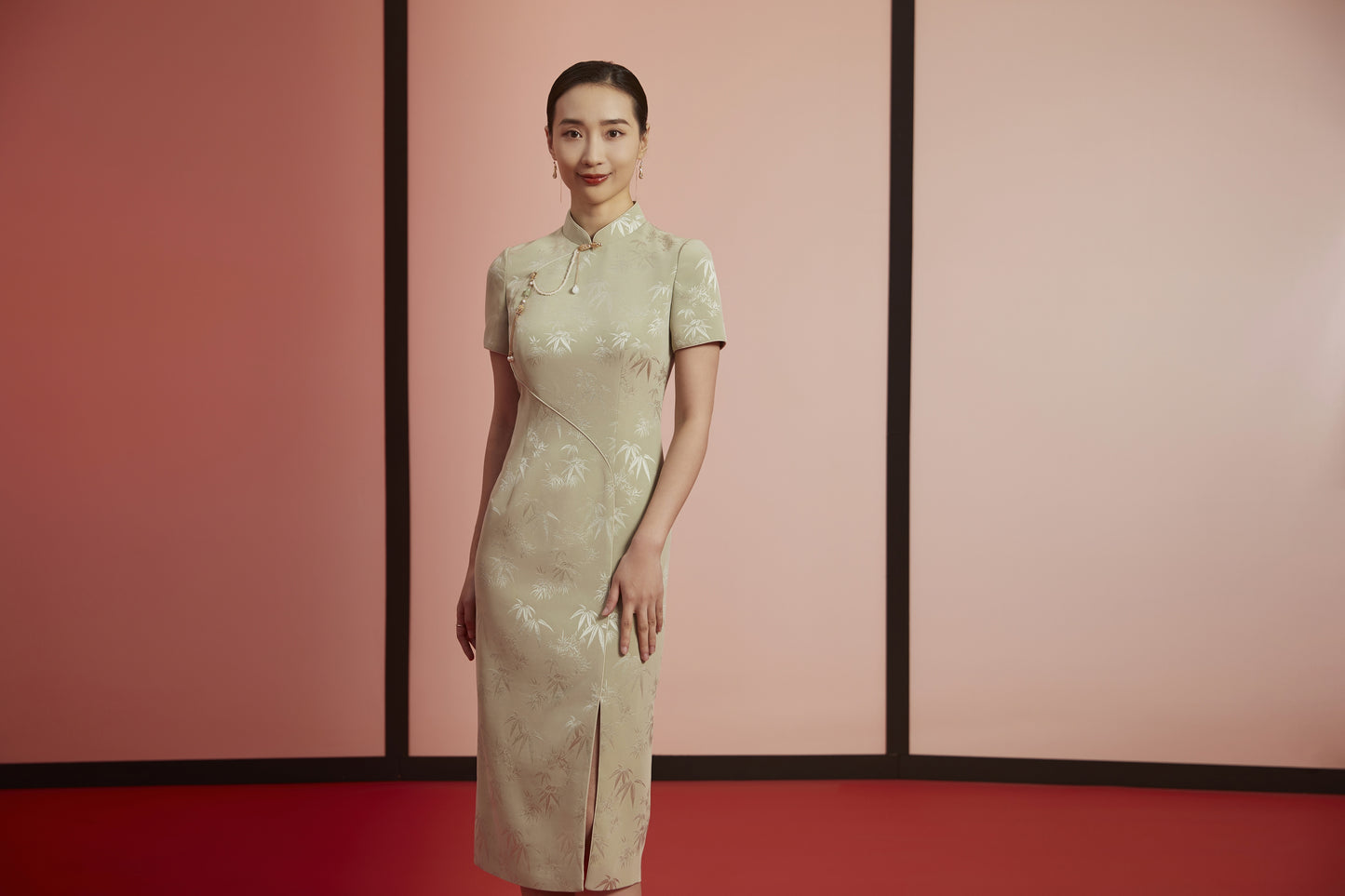 Exquisite Elegance: A Graceful Qipao