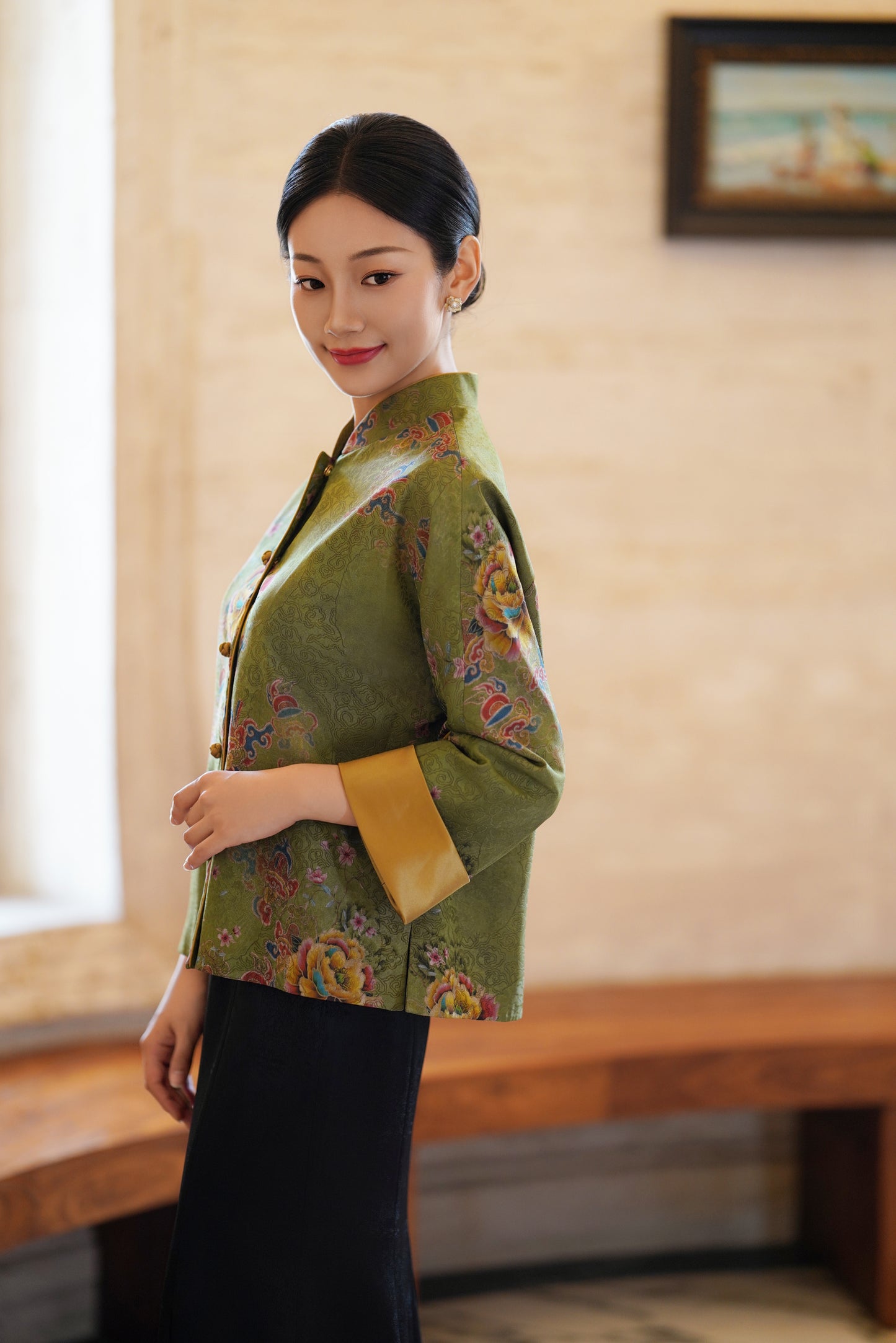 Effortless Elegance: New Chinese Silk Jacquard Jacket